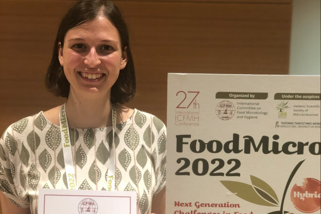 2022-11-23 Internationaler Posterpreis für Eva Voglauer (DE) (1)